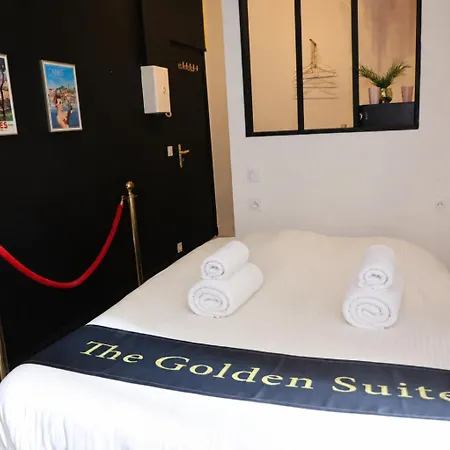La Palme D'or Jacuzzi דירה